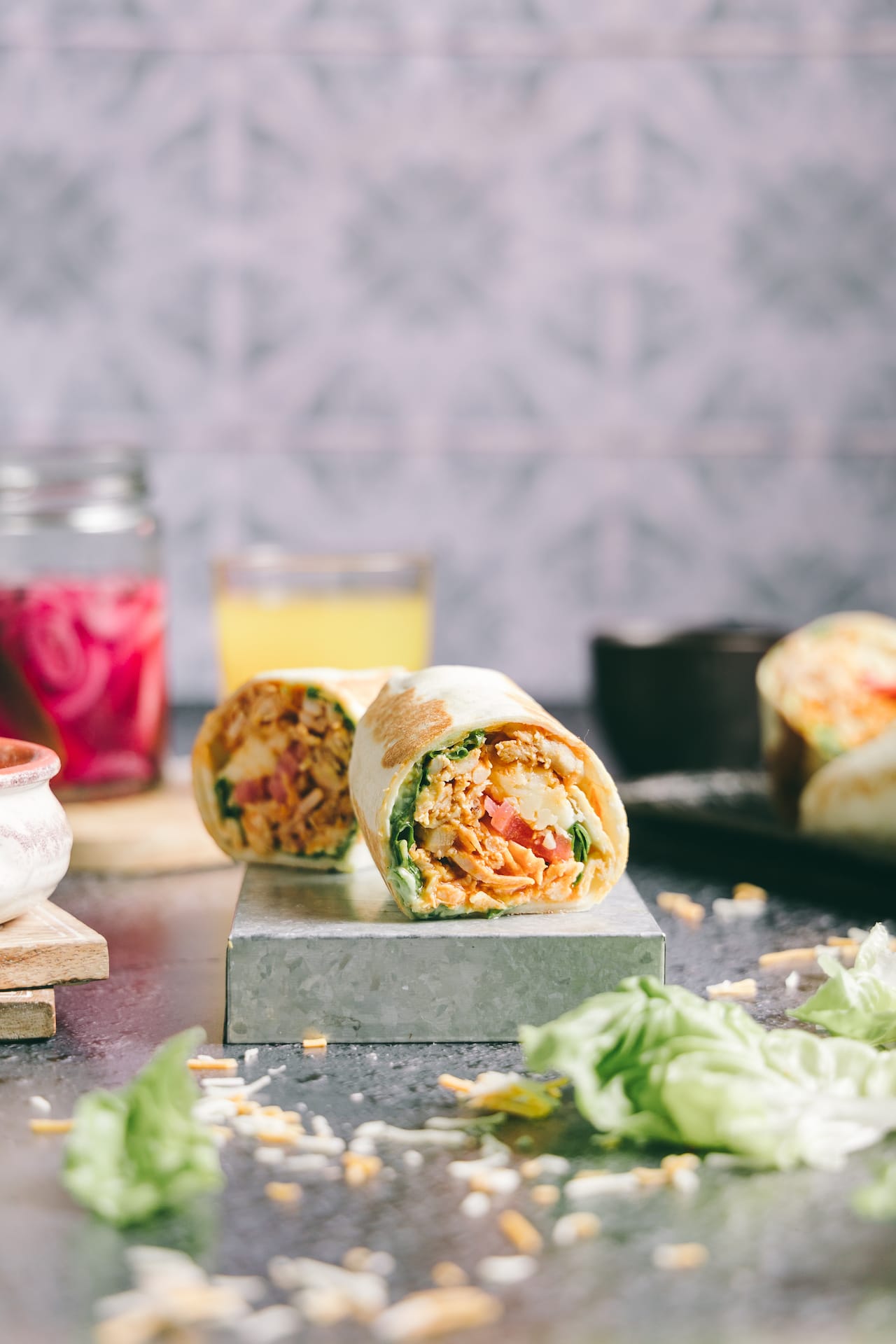 spiced-shredded-chicken-wrap-01 spiced-shredded-chicken-wrap-01